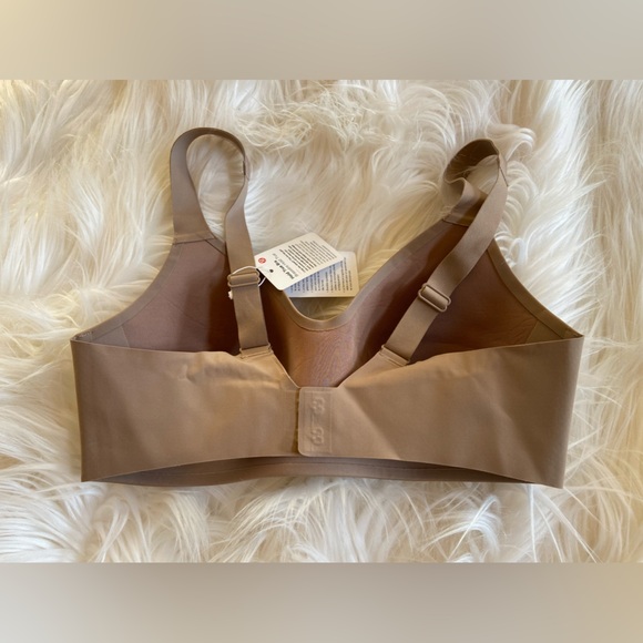 Lululemon hold true bra - Picture 3 of 10